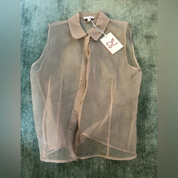 L’Academie Blaire Top in Taupe - Picture 5 of 5